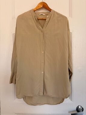 Uniqlo Casual Button-Up Shirt